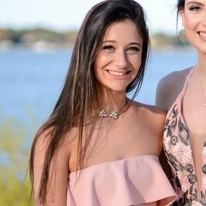 Meet your Posher, Talia